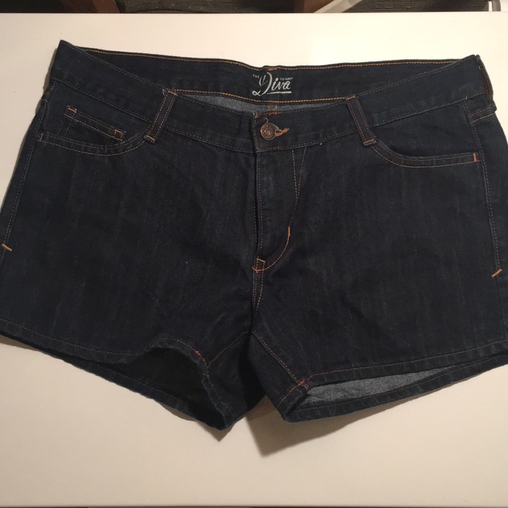 Women’s Old Navy Diva jean shorts size 10